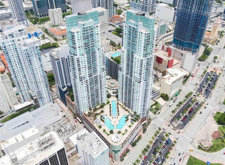 Resort And Luxurious Living In Downtown Miami Kültér fotó